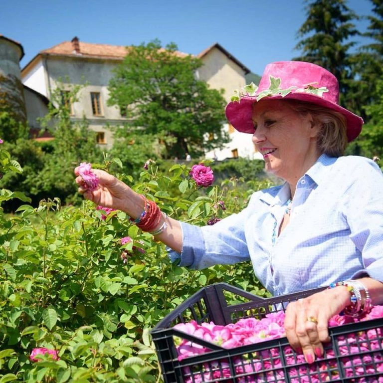 Vivienne Crosa e lo sciroppo di rose della Liguria Foody