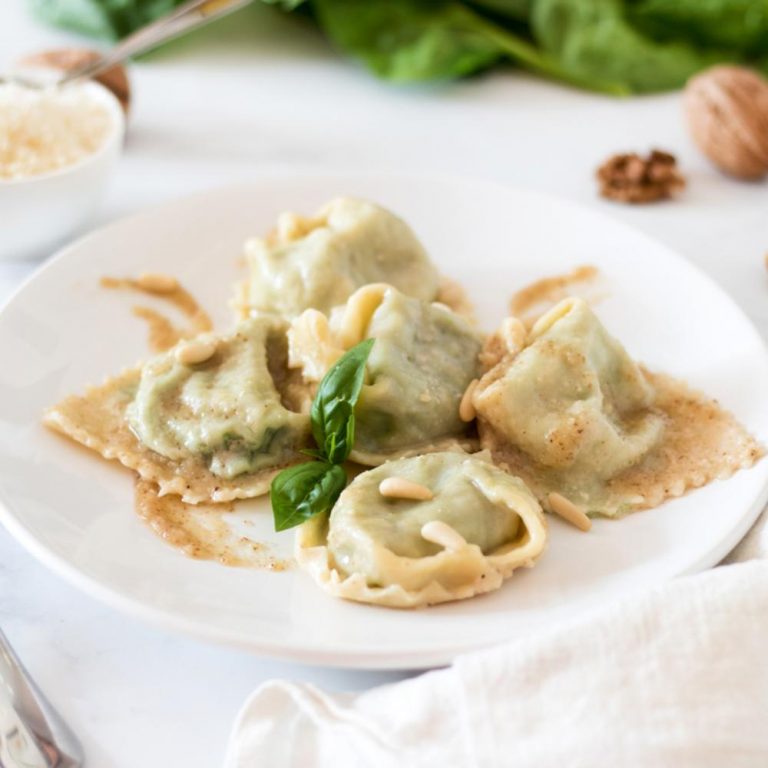 pansoticonsalsadinoci.1000x1000 Foody